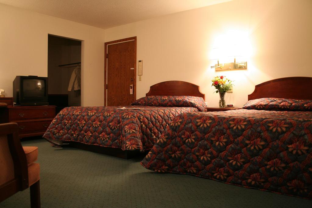 University Inn Cedar Falls Værelse billede
